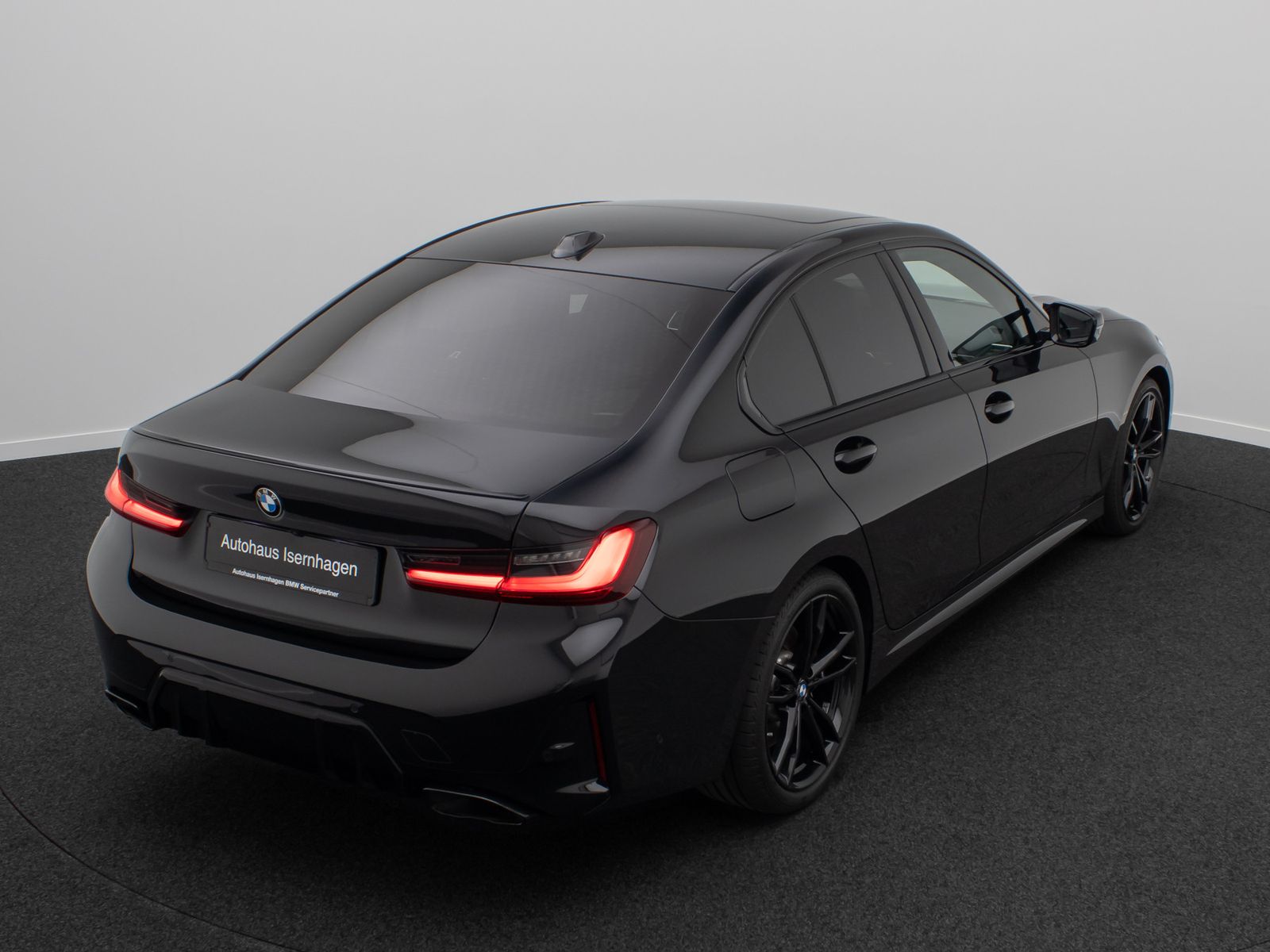 Fahrzeugabbildung BMW M340d xD 360&deg; HUD DAB H/K Alarm AHK Glasdach 19"