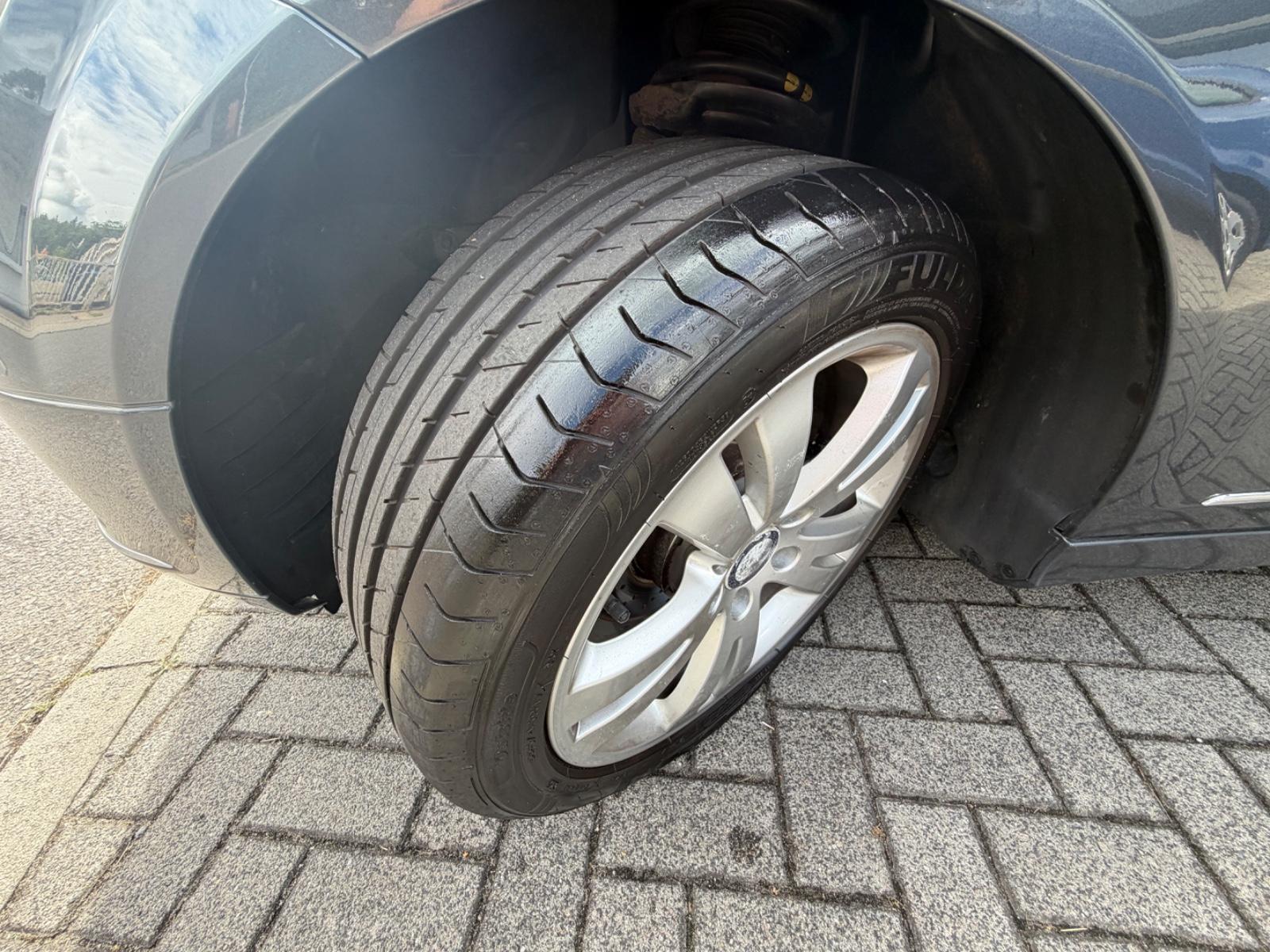 Mercedes-Benz C200 2010 — photo 10