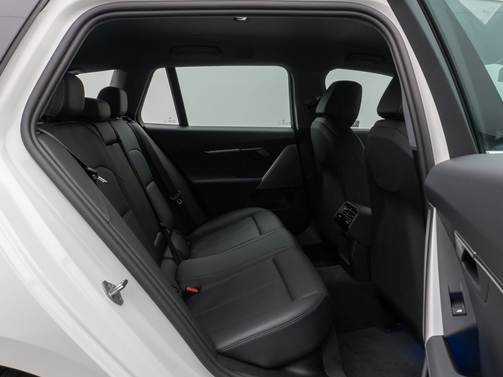 Fahrzeugabbildung BMW 520d Kamera DAB Alarm DrivingAssist Leder Sport