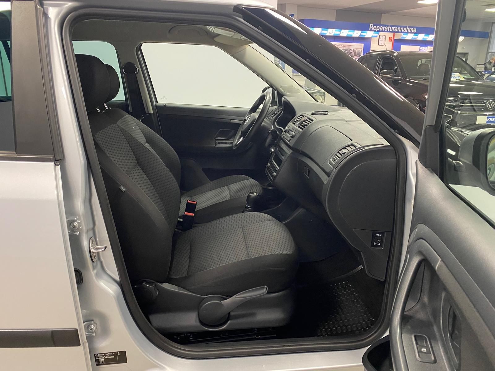 Fahrzeugabbildung SKODA Fabia 1.2 TSI Ambition KLIMA+PDC+SITZHEIZ+ALU+Me