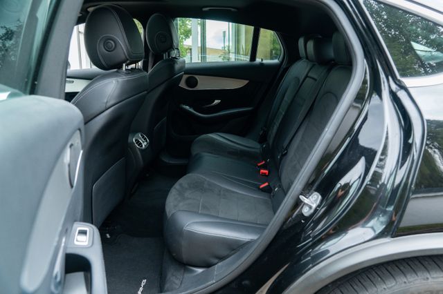 Mercedes-Benz GLC300 Coupe/ AMG LINE/ STANDH./ SPORT AGA/ LED
