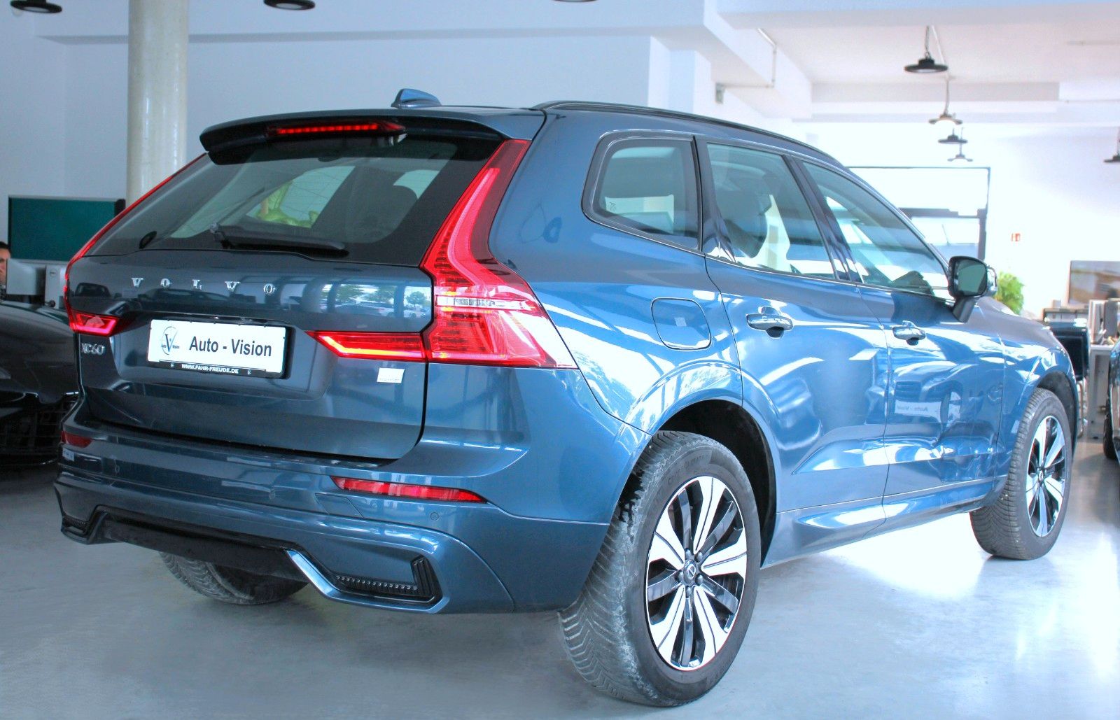 Volvo XC60 T6 AWD PI-Hybrid Plus Dark *LED*StHz*KAM foto 6