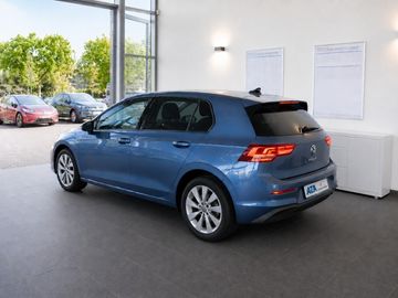 Volkswagen Golf - 8