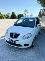 Lancia Ypsilon 1.2 Benzina 73milaKM Neopatentati - Lancia Ypsilon aus 2010