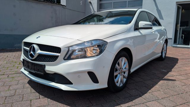 MERCEDES-BENZ A 200 CDI / d Automatik,Navi,Teilleder
