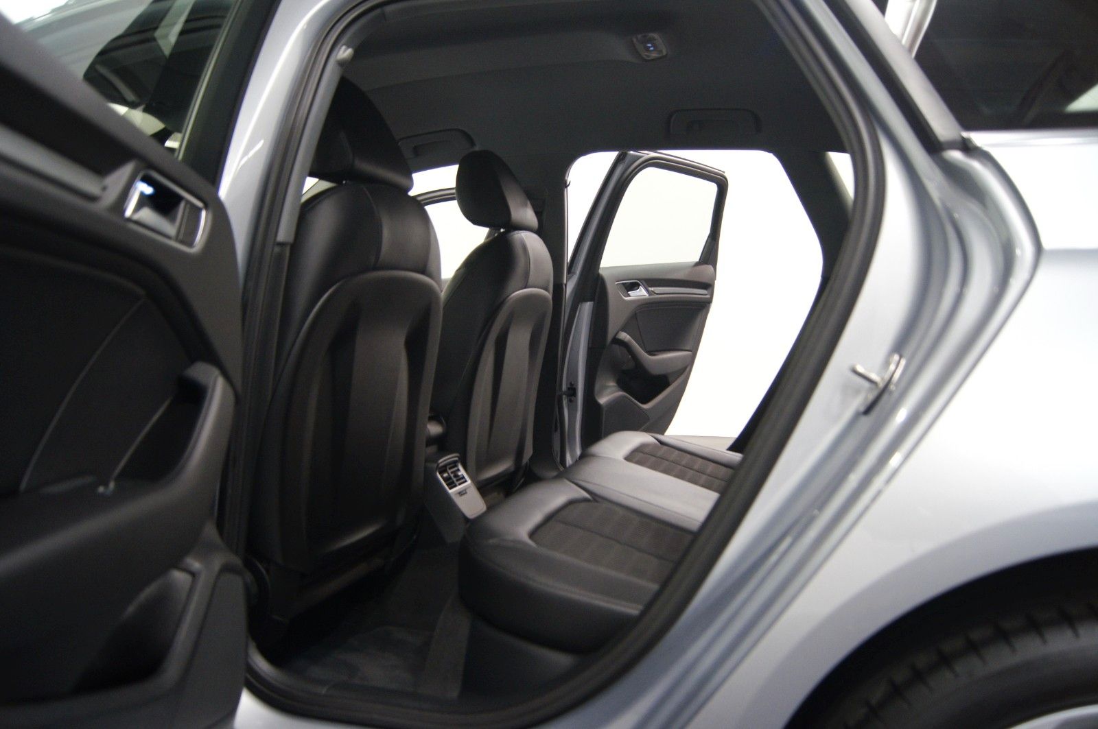 Audi A3 Sportback design|XENON|PDC|SHZ|DSG foto 8