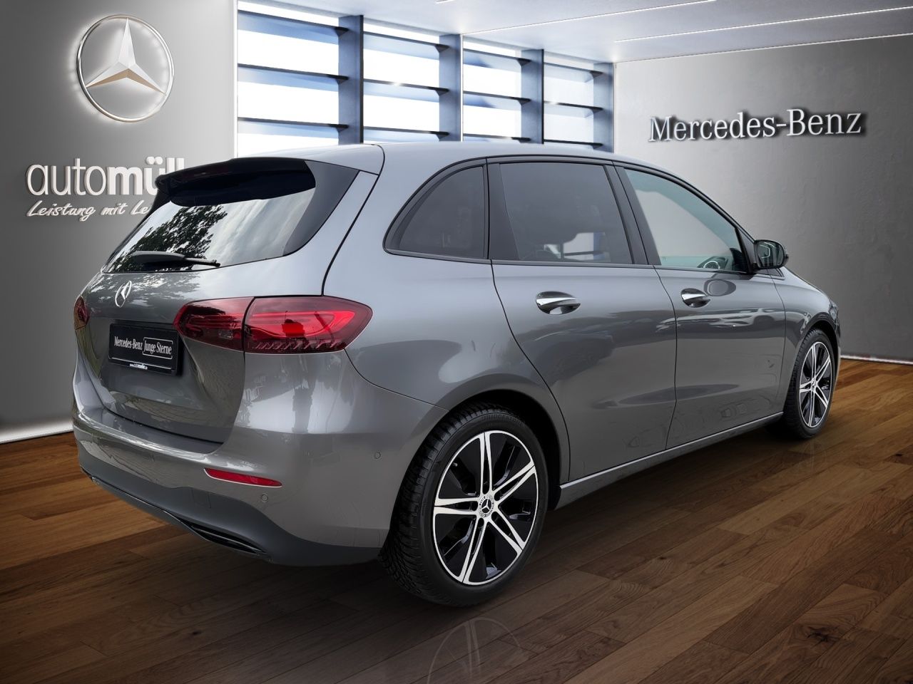 Fahrzeugabbildung Mercedes-Benz B 180 NIGHT+AHK+AMBIENTE+LENKRADHEIZ+KAMERA+