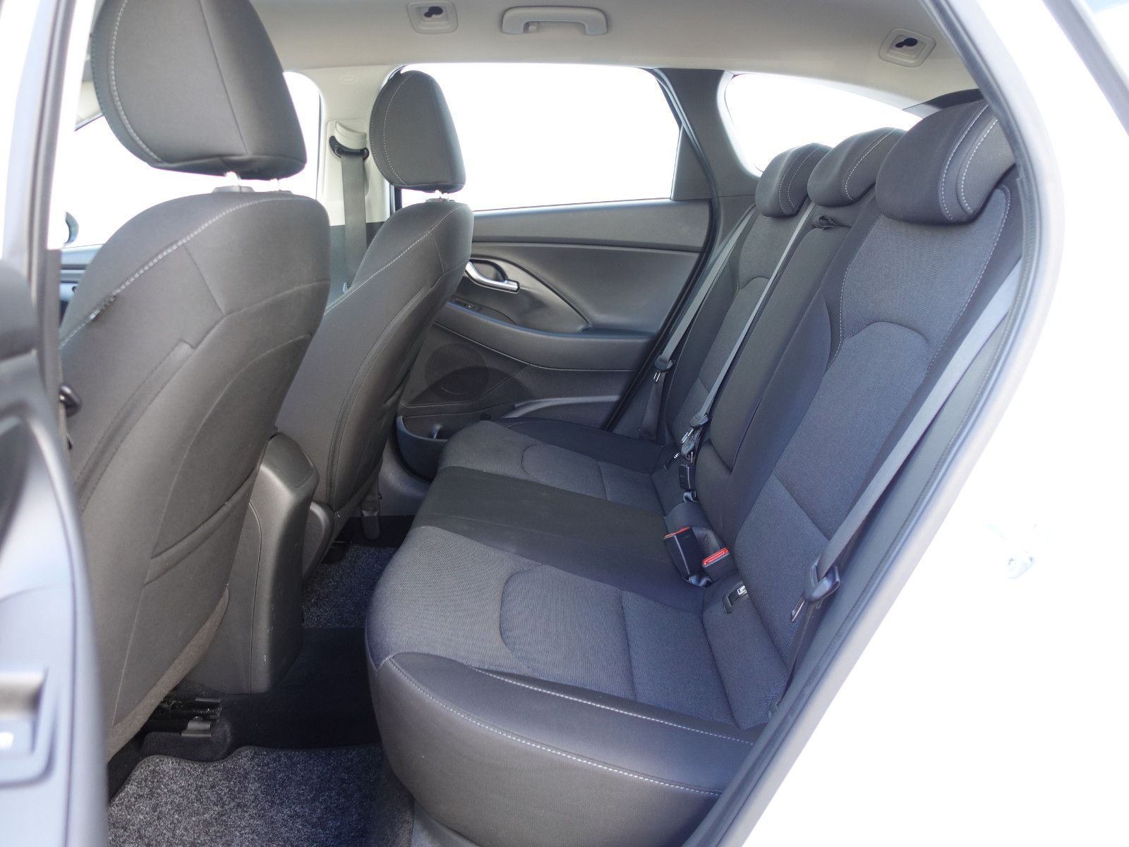 Fahrzeugabbildung Hyundai i30cw Trend 1.5TGDI AUTOMATIK,Navi,Kamera,Sitzhz