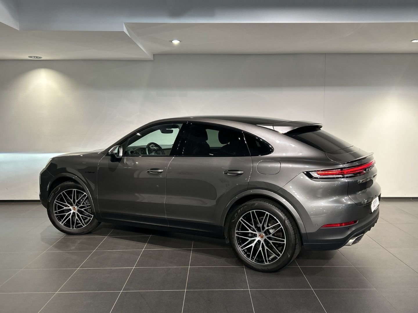 Porsche Cayenne E-Hybrid Coupe InnoDrive Head-Up BOSE imagem 3