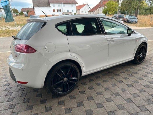 SEAT LEON - CUPRA R - 265 CV - BVM - TOIT OUVRANT