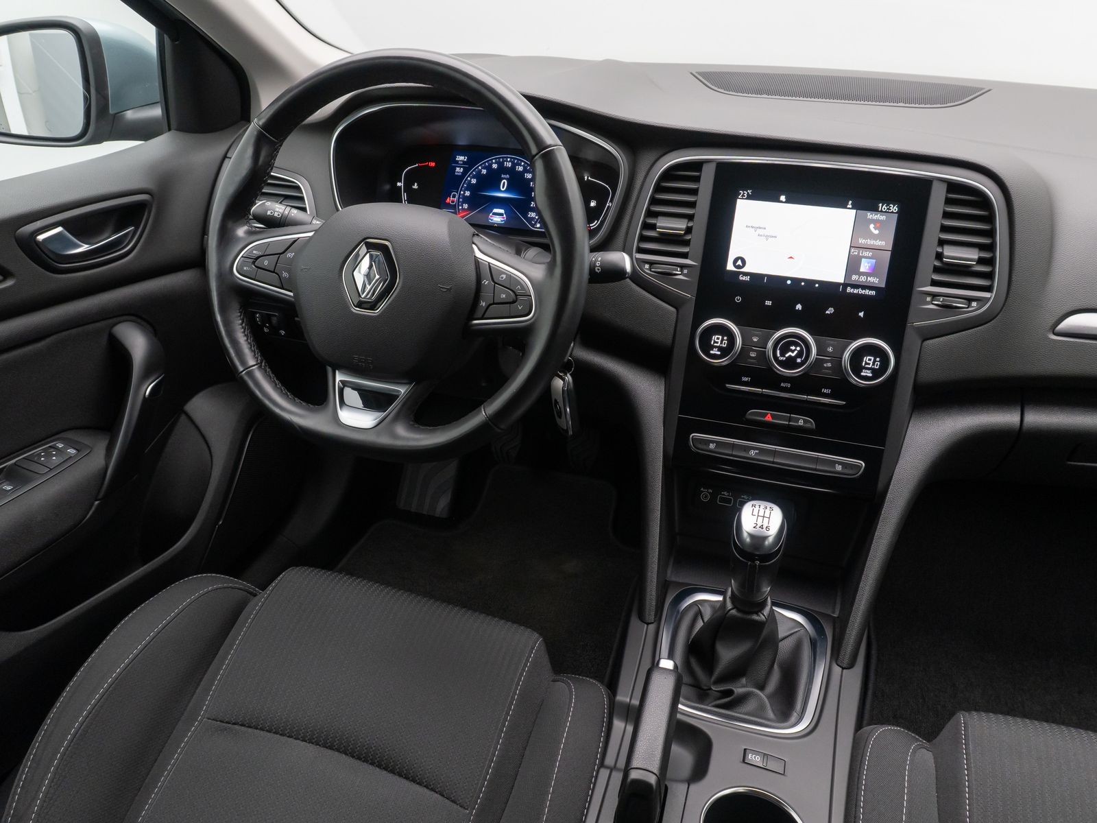 Fahrzeugabbildung Renault Megane Zen LED Tempomat DAB PDC Touch Limit