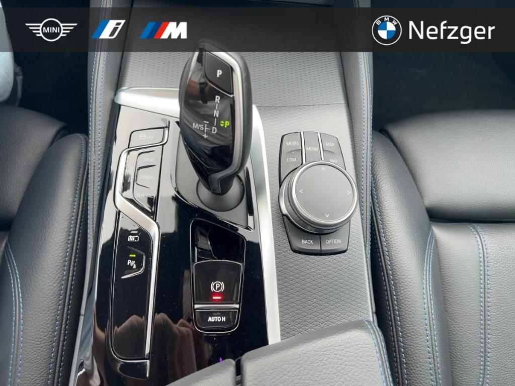 BMW 530 e xDrive Touring M-Sport HUD Pano H/K Laser