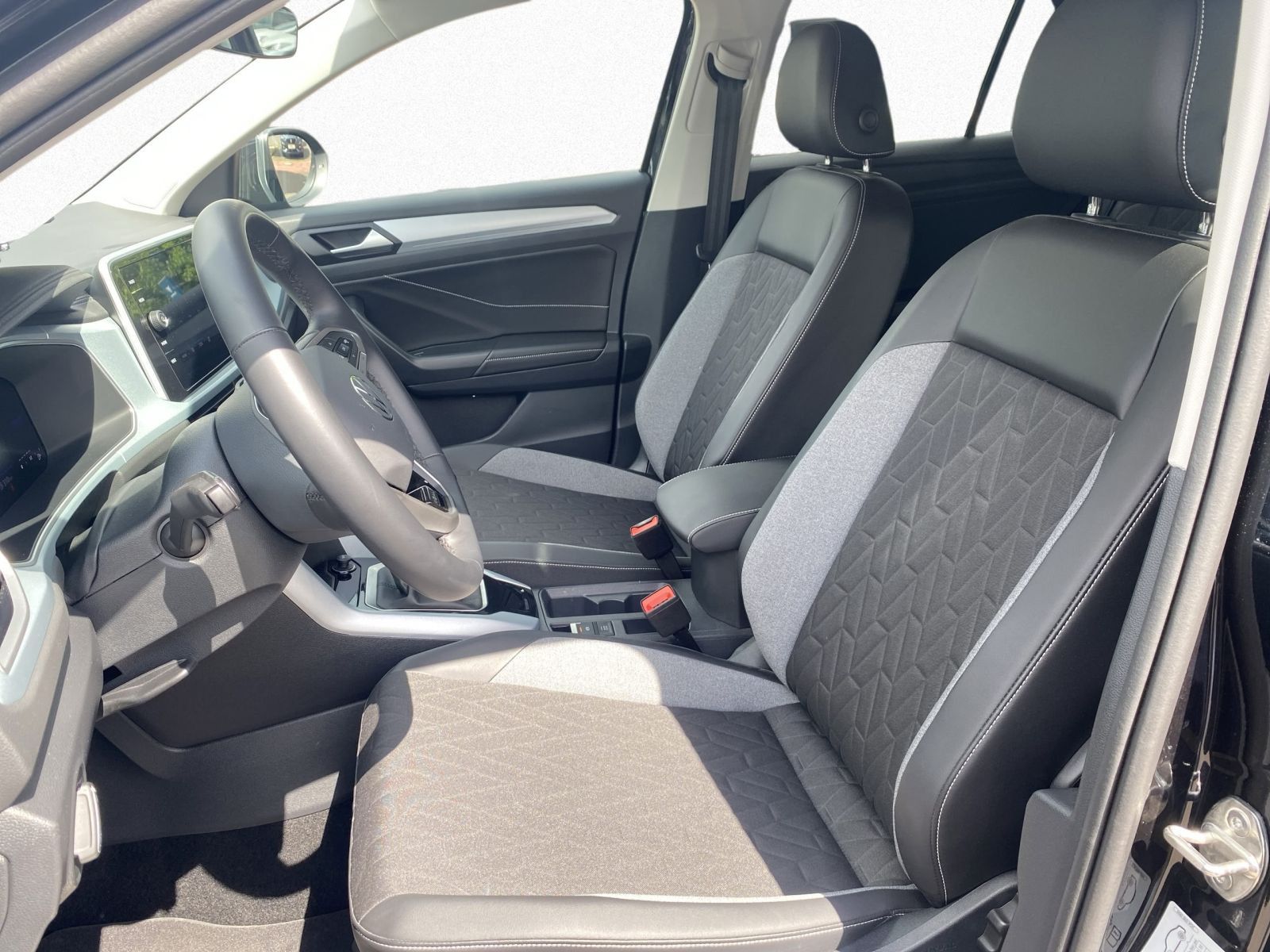 Volkswagen T-Roc - Bild 9