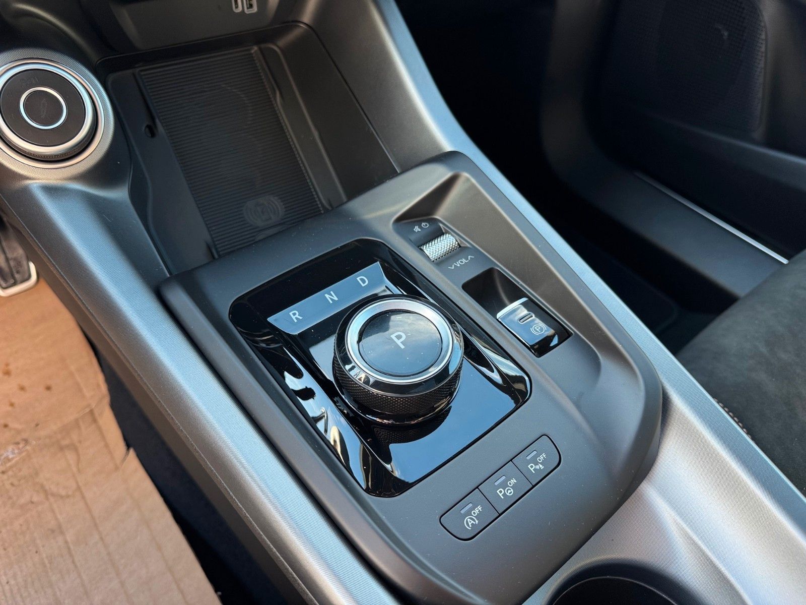 Fahrzeugabbildung Alfa Romeo INTENSA 360° PANORAMA MEMORY NAVI