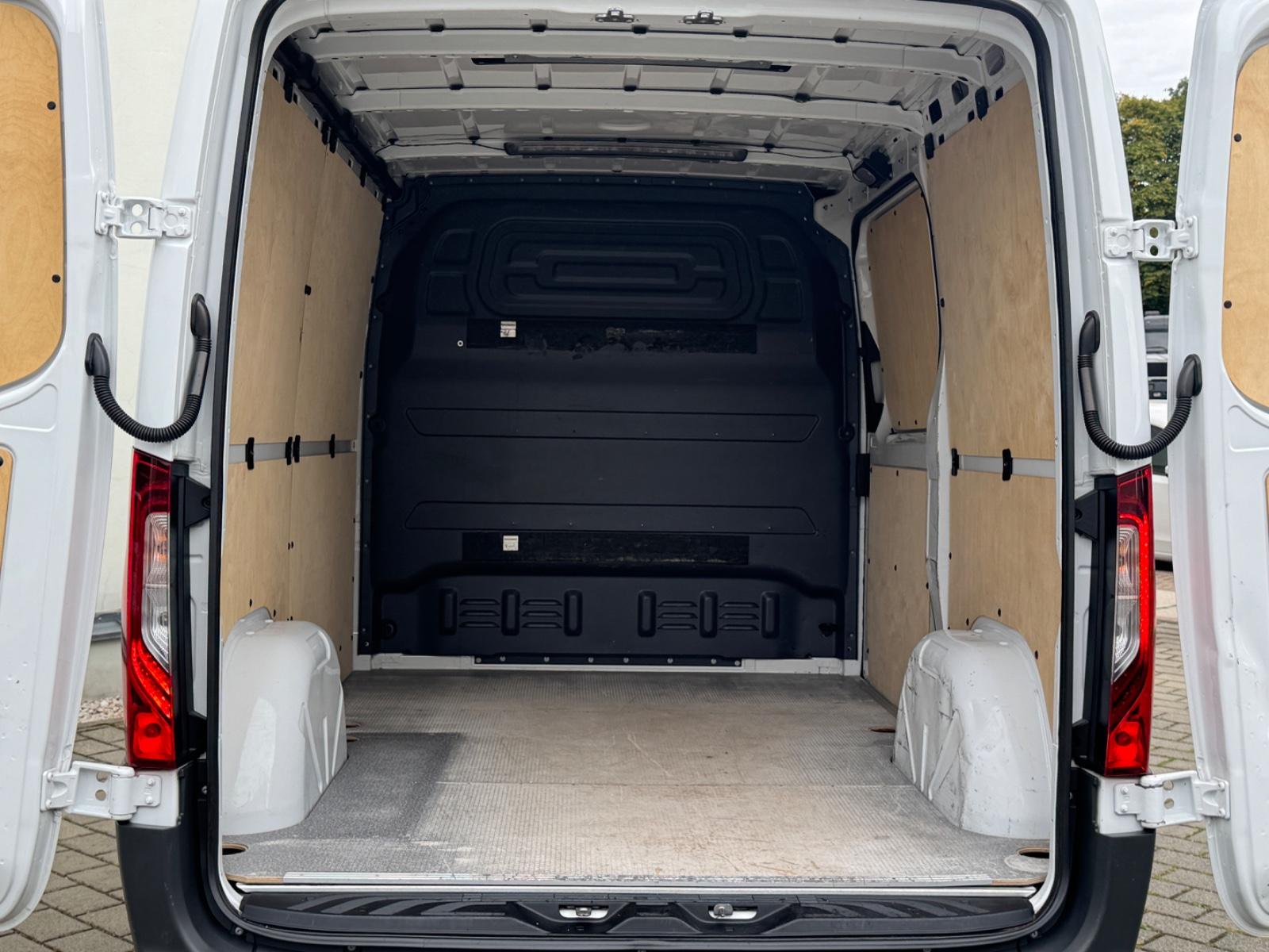Mercedes-Benz Sprinter 214 CDI Kasten K/F "Klima/MBUX/LED/AHK"