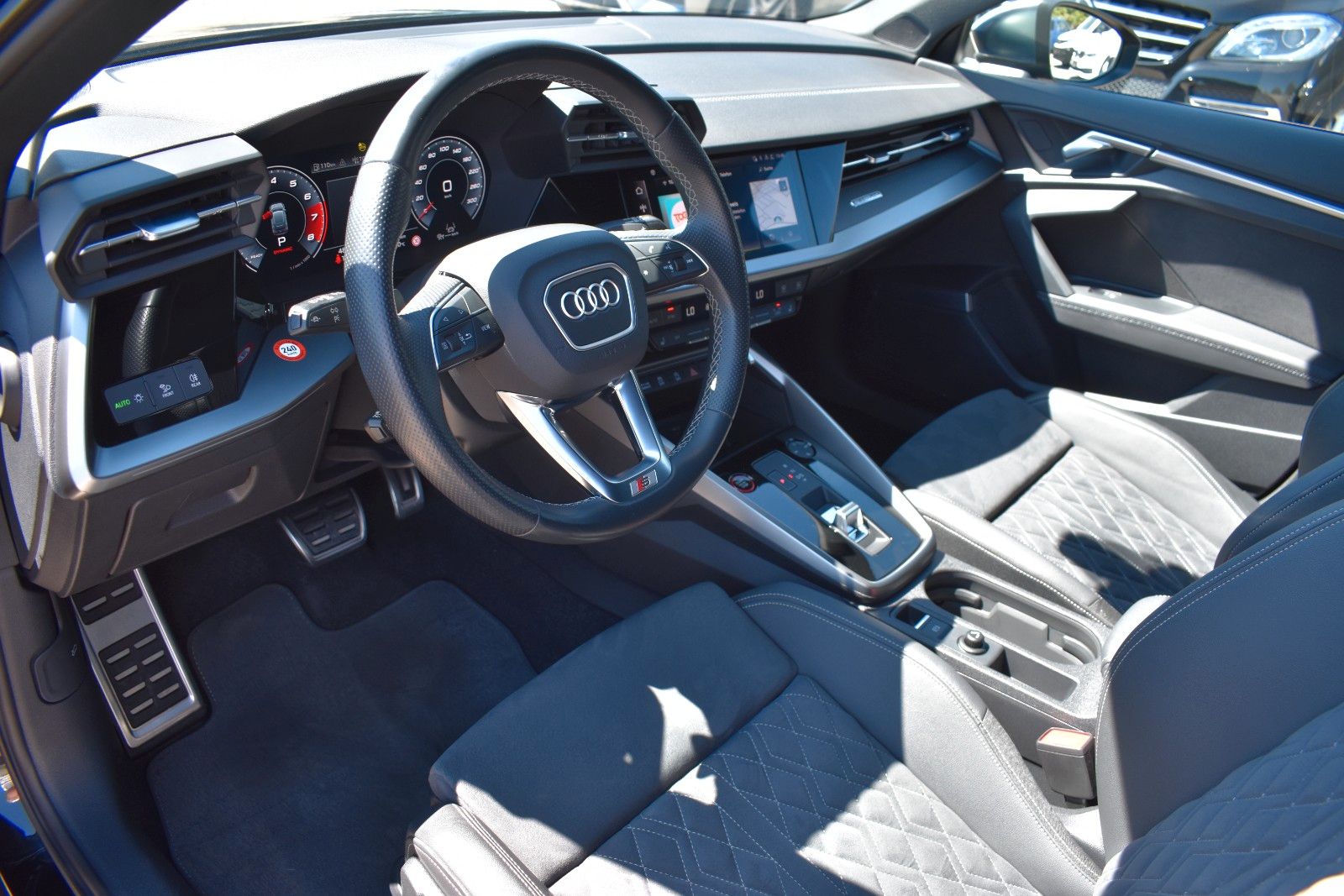Fahrzeugabbildung Audi S3 Sportback 2.0 TFSI Quattro B&O/Virtual/LED