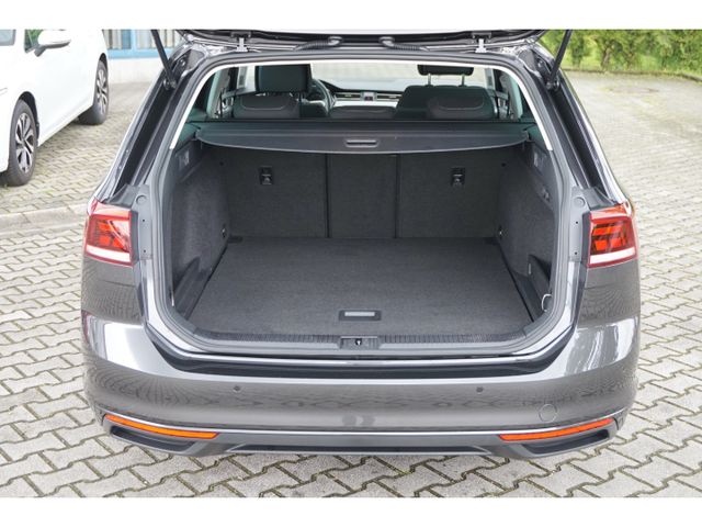 Passat Variant 1.5 TSI Business DSG *ACC* AHK* N