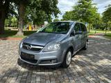 Opel Zafira 1.8 Easytronic - Opel Zafira: Easytronic