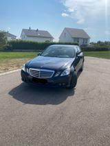 Mercedes-Benz E 220 CDI CLASSIC Classic - Mercedes-Benz: C Class