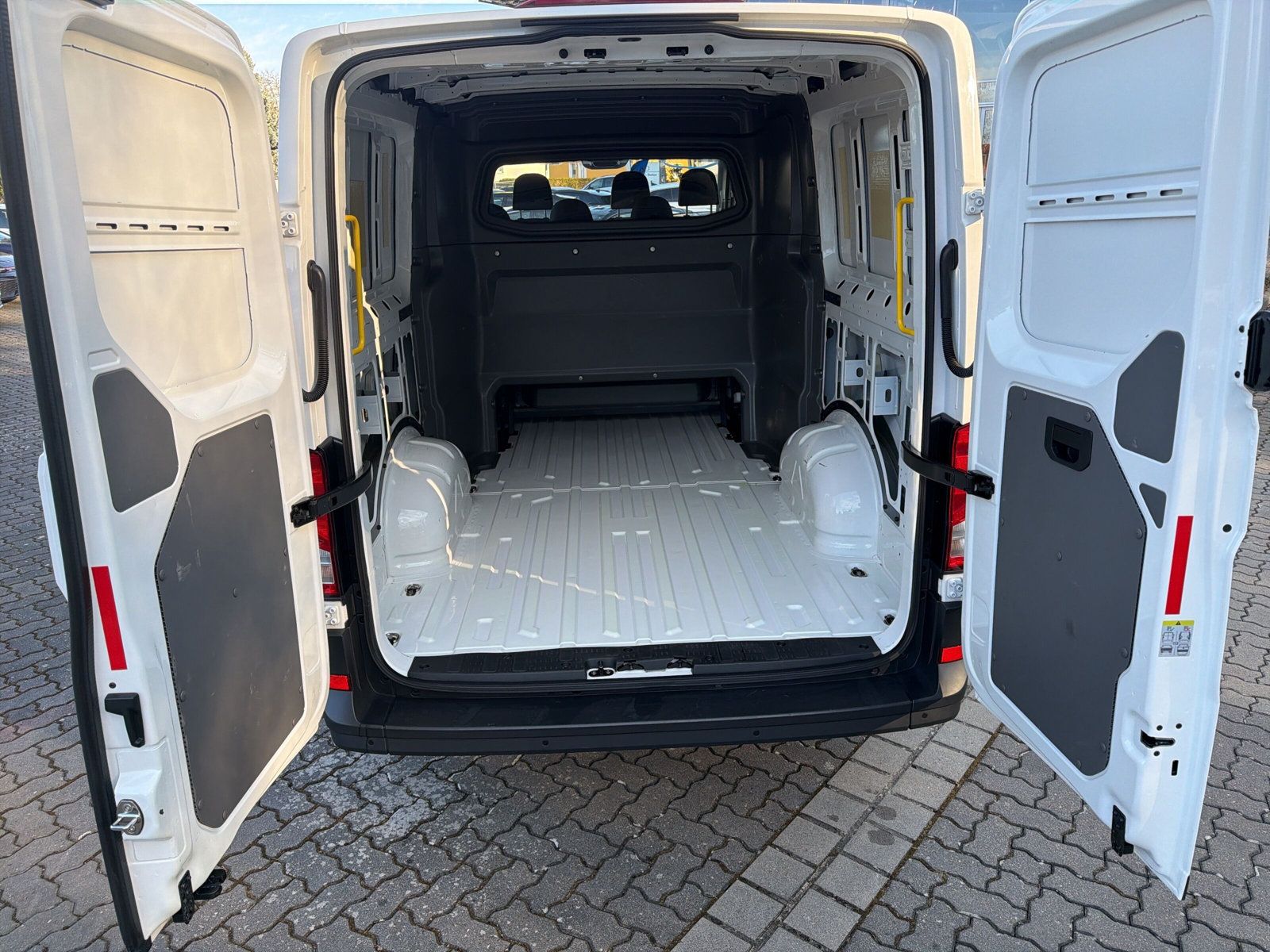 Crafter Kasten PLUS 35 Trendline mittellang FWD