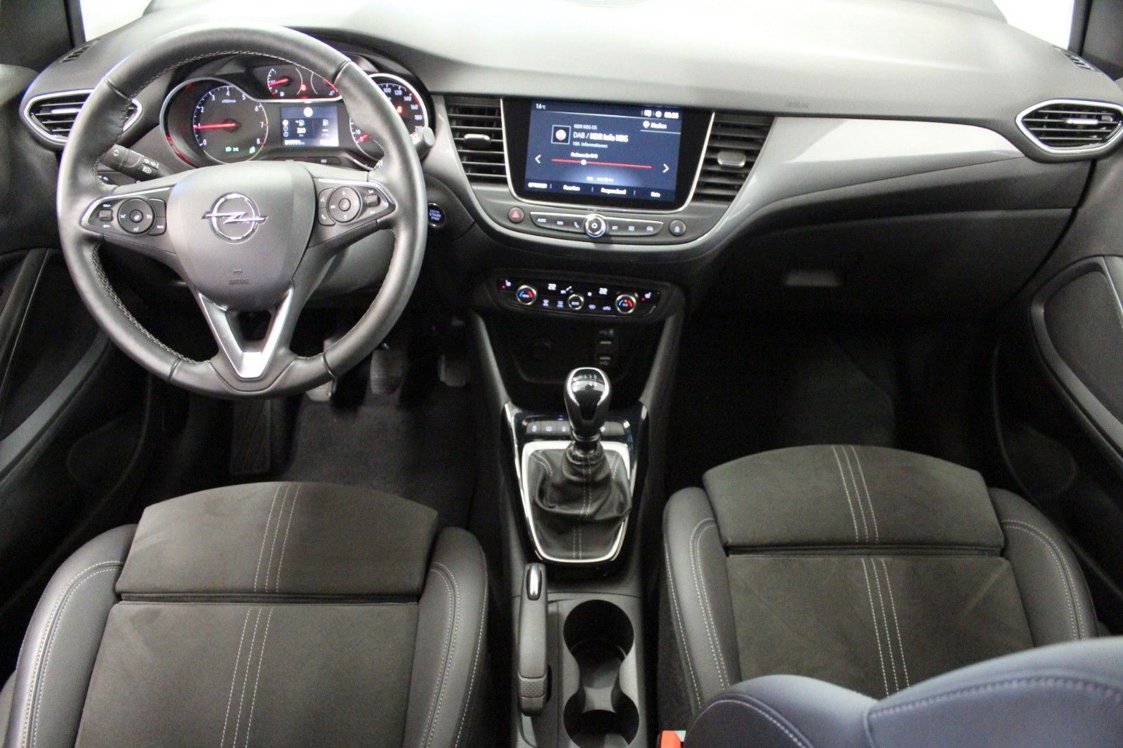 Fahrzeugabbildung Opel Crossland Ultimate 1.2 Turbo