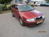 Skoda Octavia Combi 2.0 Ambiente - Skoda Octavia aus 2003: Kombi