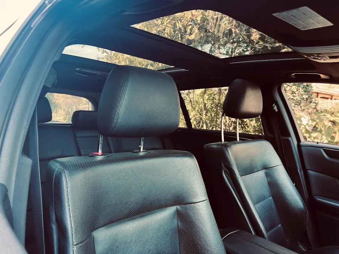 Mercedes-Benz E350 2010 — photo 12