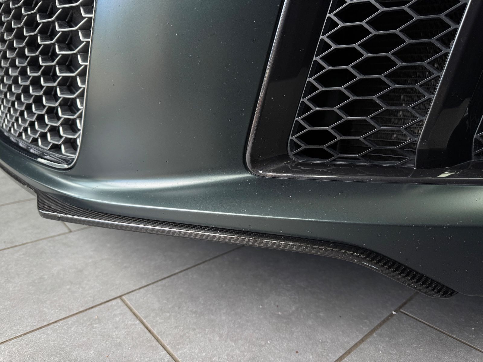 Fahrzeugabbildung Audi R8 Coupe 5.2 FSI V10 plus|CARBON|VOLL