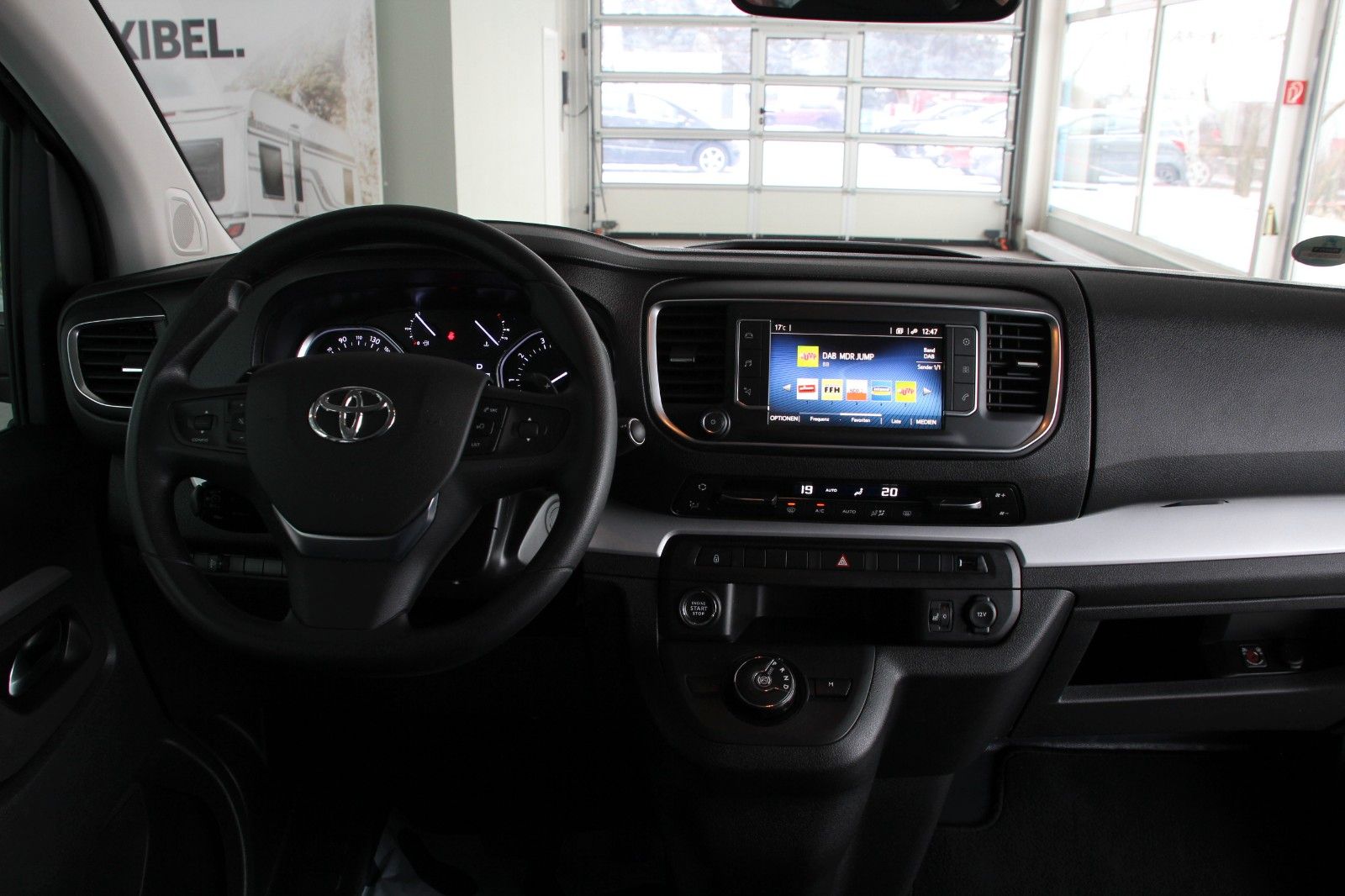Fahrzeugabbildung Toyota Proace Verso L2 Shuttle Comfort