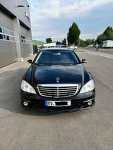 Mercedes-Benz S 63 AMG L AMG - Mercedes-Benz S 63 AMG mit 5 Türen
