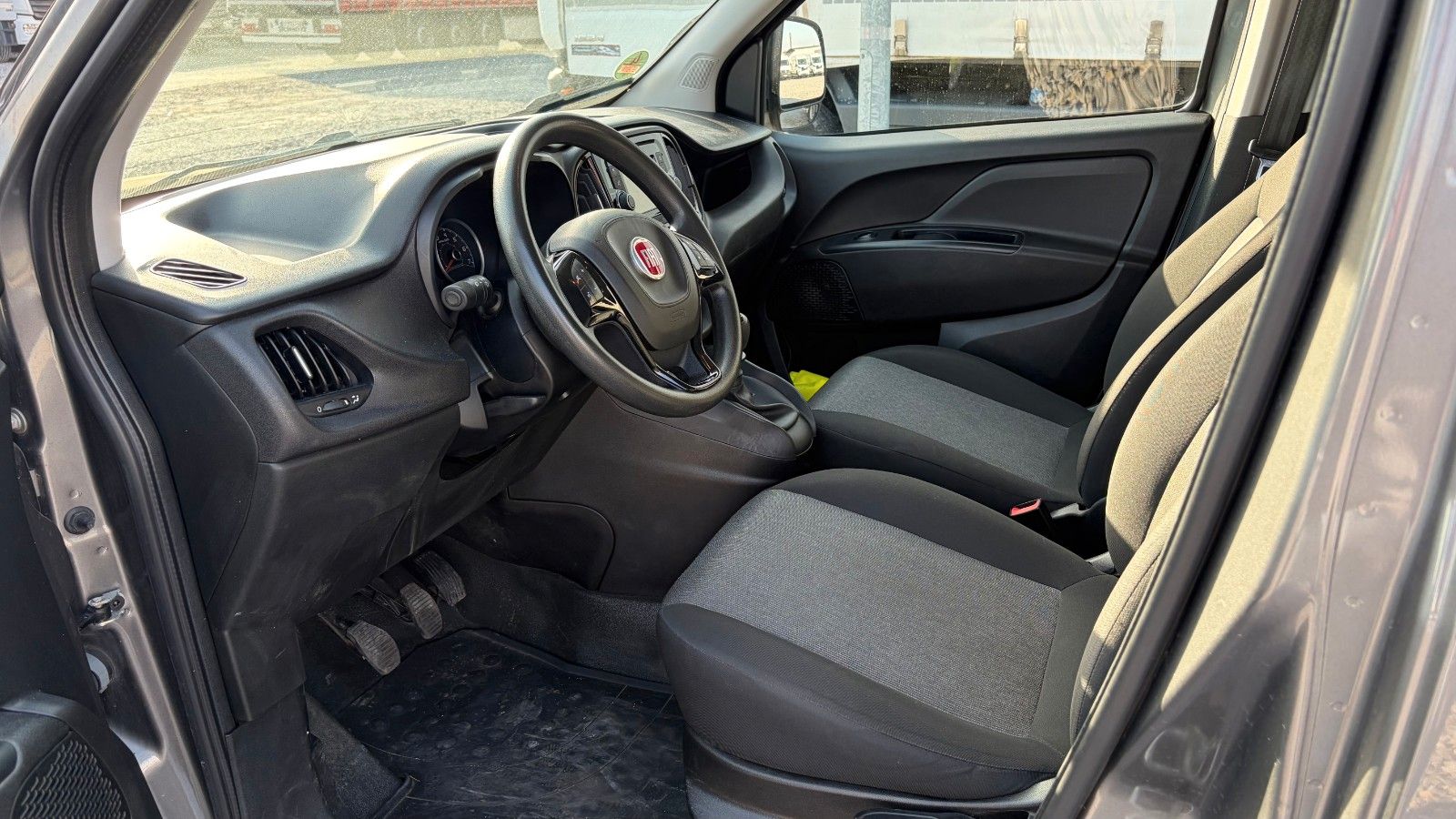 Fahrzeugabbildung Fiat Doblo Doblò SX Kasten Navi