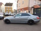 Mercedes-Benz E 200 E 200 CGI BlueEfficiency (212.048) Aut - gebrauchte Mercedes-Benz E 200 aus dem Jahr 2011