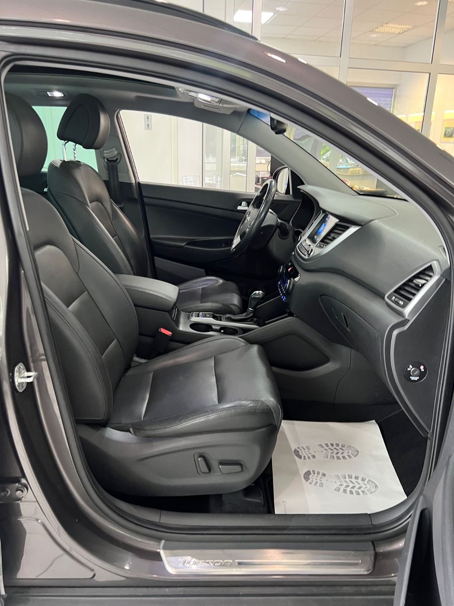 Fahrzeugabbildung Hyundai Tucson Premium 4WD *SITZBELÜFTUNG*4xSITZHEIZUNG*