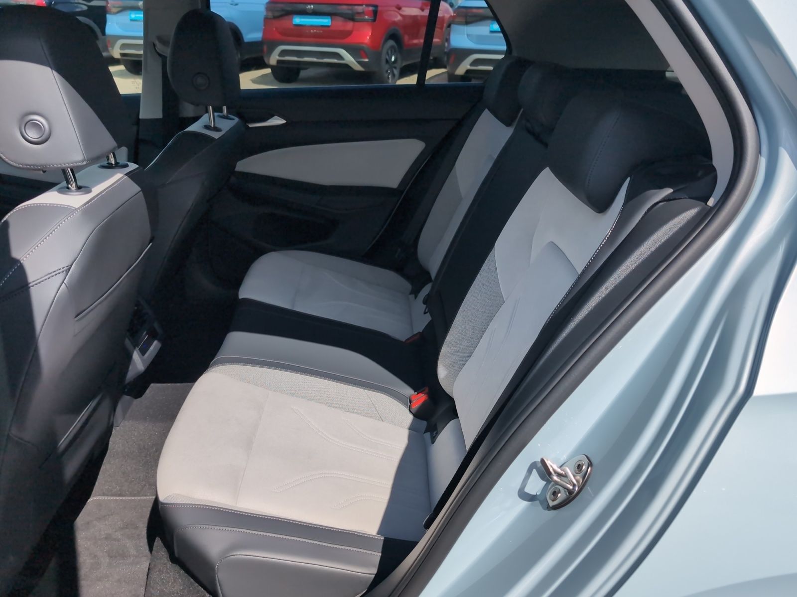 Volkswagen Golf - Bild 14