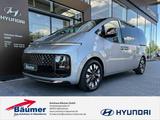 Hyundai STARIA 2.2 CRDi 8AT 4WD Signature 7-Sitzer +PANO - silberne Hyundai STARIA
