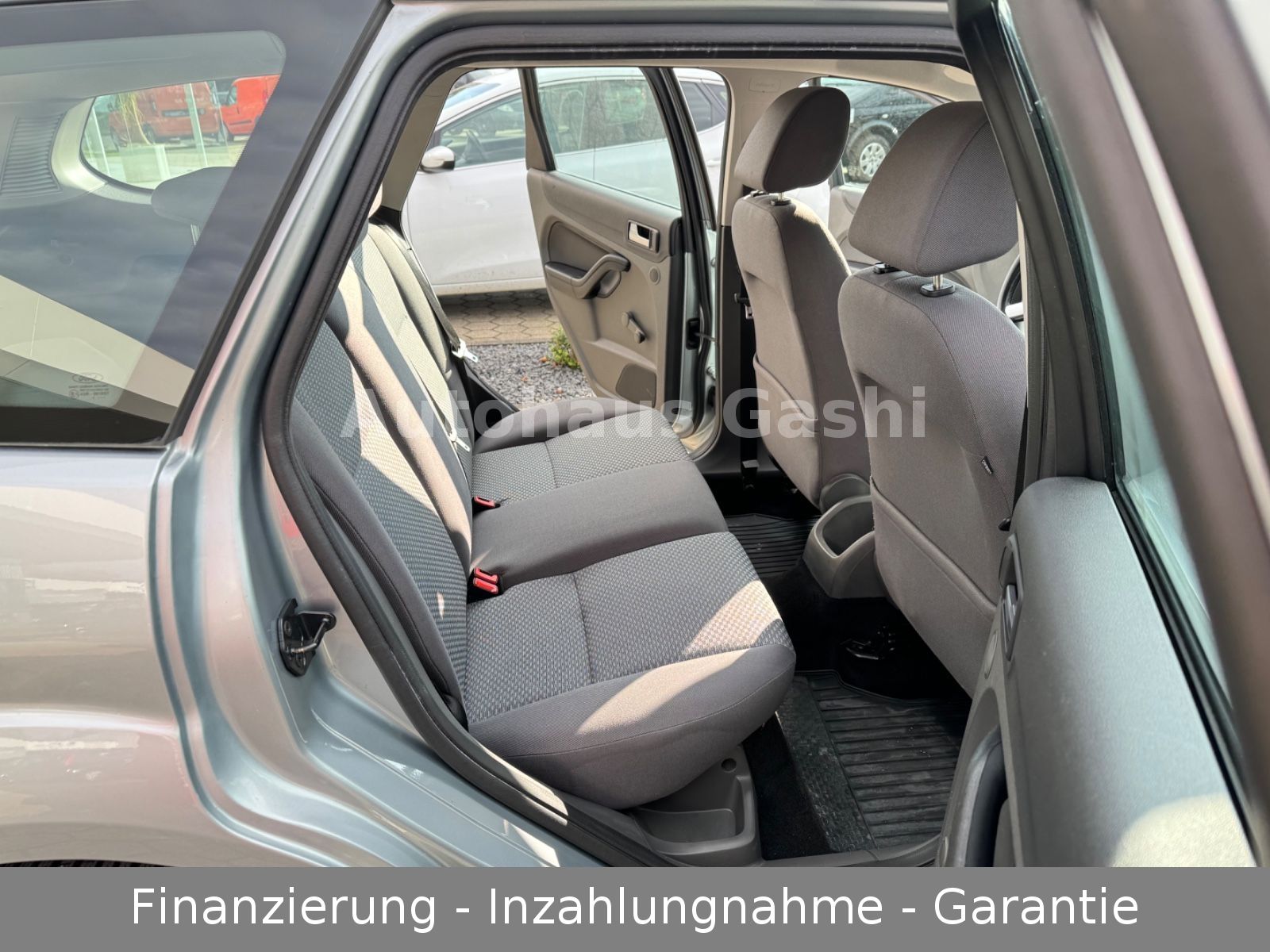 Fahrzeugabbildung Ford Focus Turnier*1.Hand*Klima*Tempomat*Winter-Paket