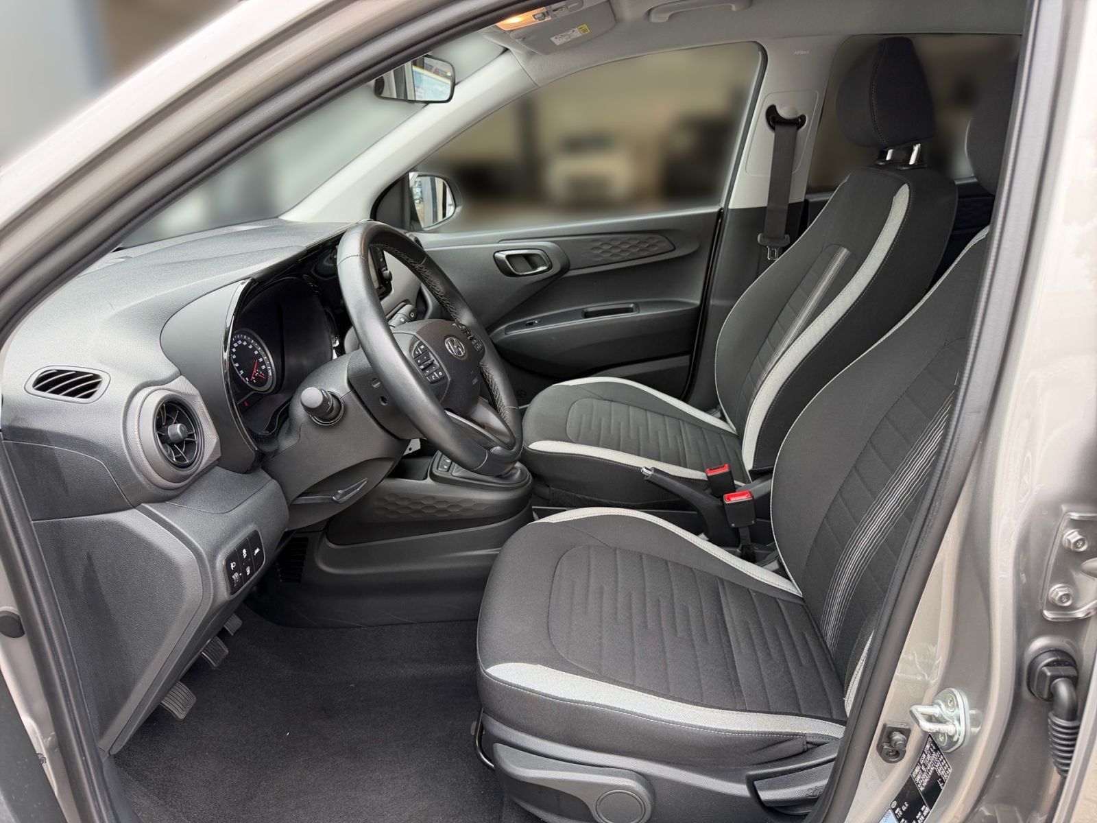 Fahrzeugabbildung Hyundai i10 1.0 Edition 30 Sitzheizung 1Hd