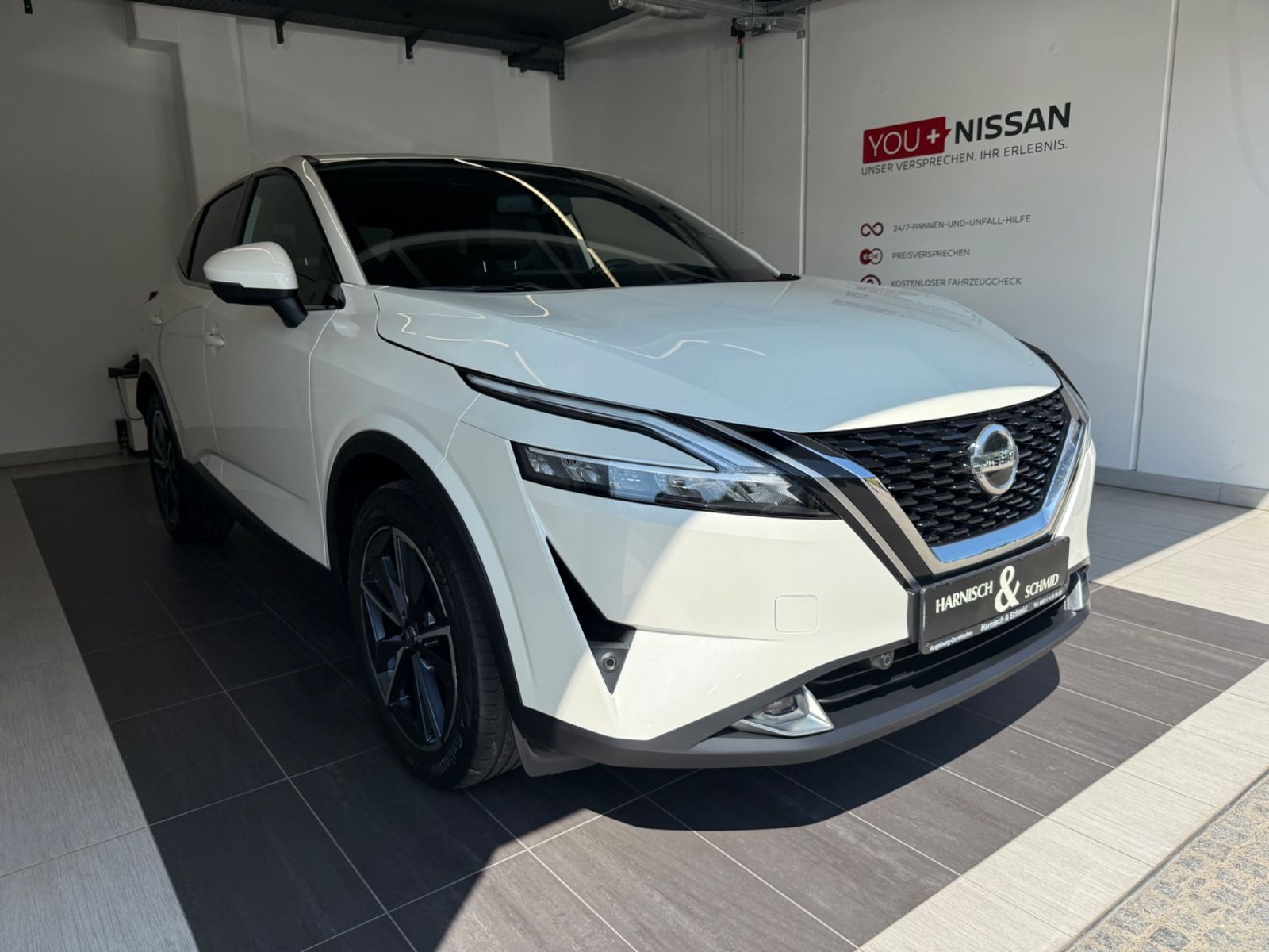 Fahrzeugabbildung Nissan Qashqai Tekna MHEV; Autom.,HUD,Teilleder,AHK