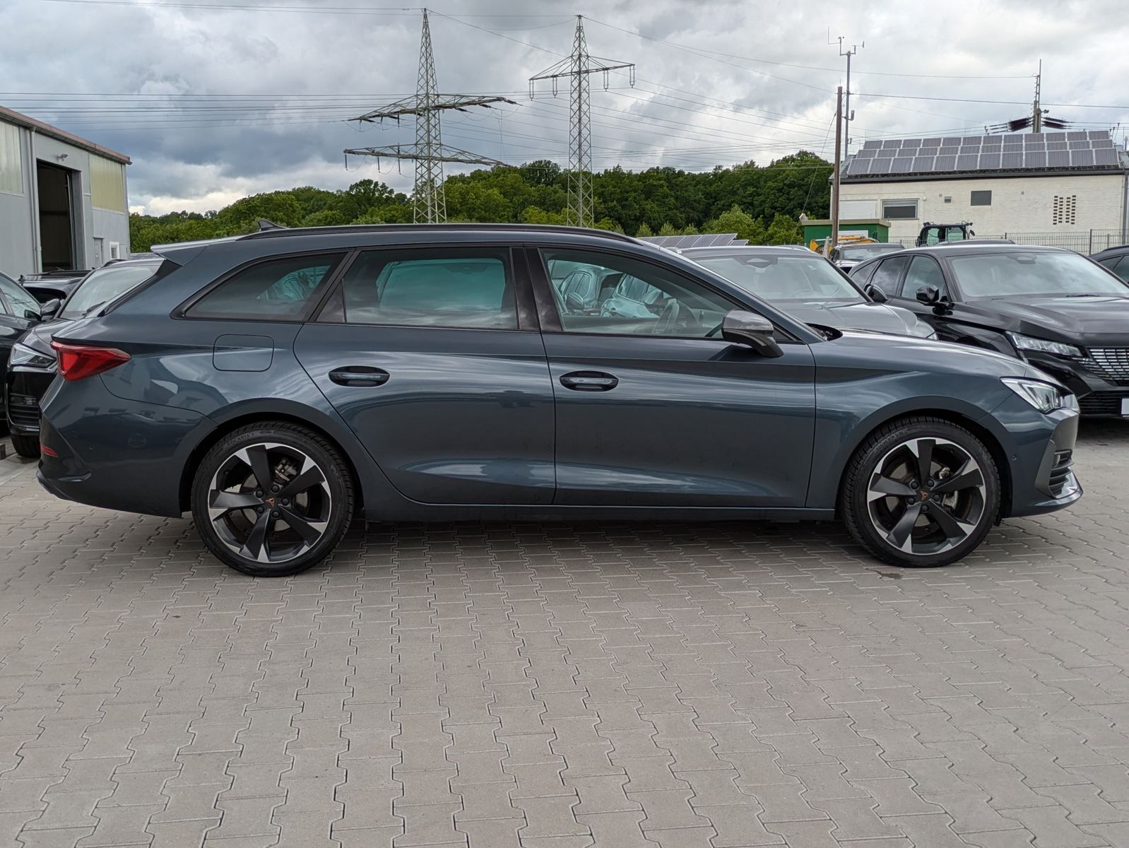 Fahrzeugabbildung CUPRA Leon 1.5 eTSI DSG MATRIX-LED*ACC*APP*KAMERA*18"