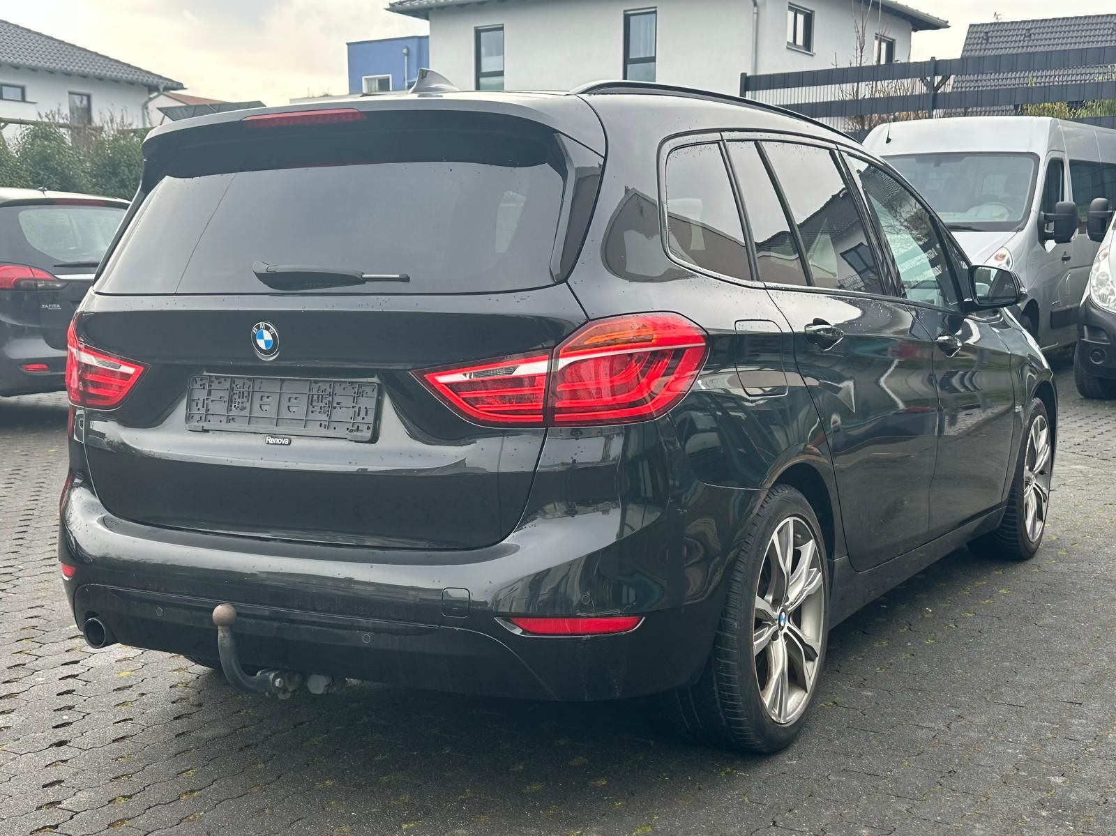 Fahrzeugabbildung BMW 216 Gran Tourer D Sport Line LED+PDC+MFL+NAVI+