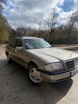 Mercedes-Benz C 220 D CLASSIC Classic - gebrauchte Mercedes-Benz C-Klasse aus dem Jahr 1997