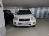 Toyota RAV 4 2.0-VVT-i 4x4 Automatik - - gebrauchte Toyota RAV 4 aus dem Jahr 2002