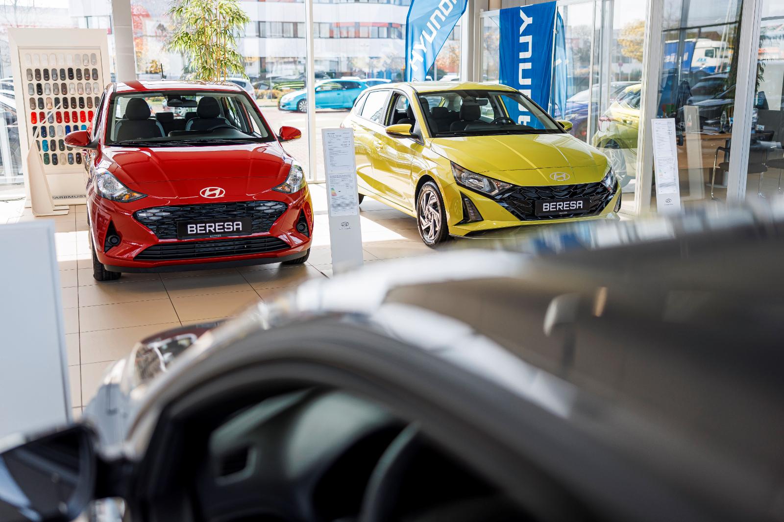 showroom-image-bottom
