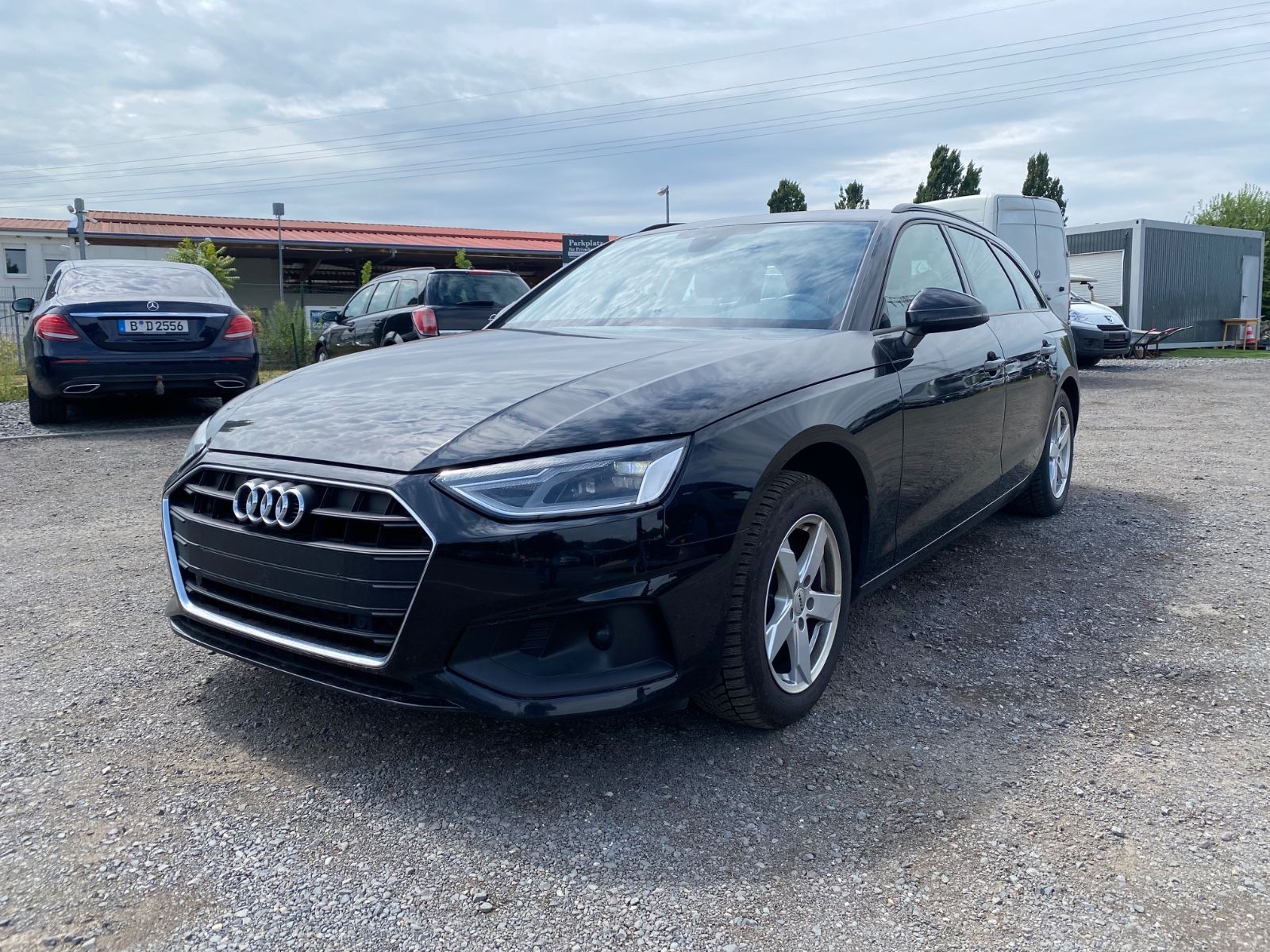 Audi A4 - 1