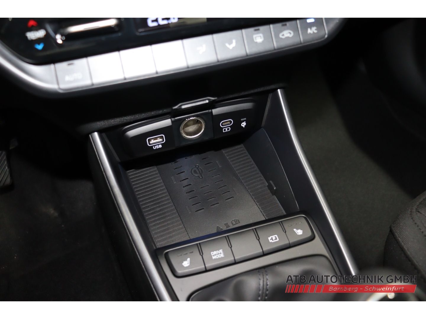 Fahrzeugabbildung Hyundai i20 Trend 1.0 T-Gdi 48V iMT Komfortpaket Navi SH