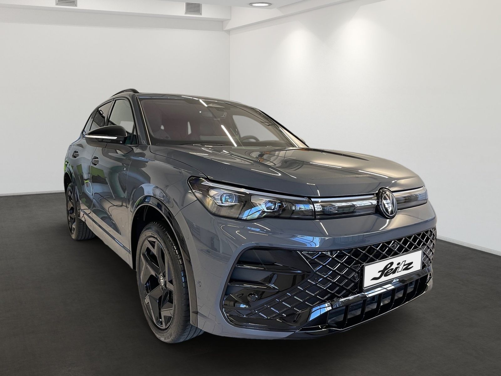 Volkswagen Tiguan 2.0 TDI 4M R-Line HEAD-UP PANO AHK STAND foto 3