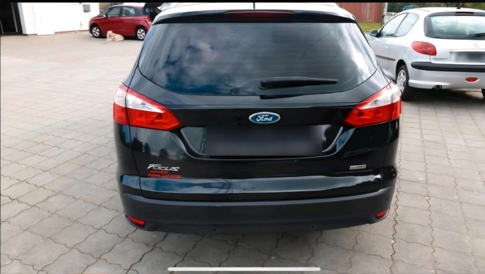 Ford Focus 2012 — engine 116 HP (85kW)