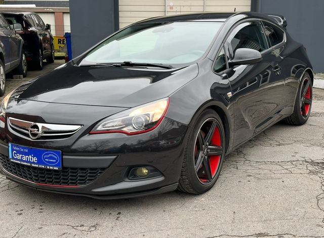 Opel Astra J GTC Edition