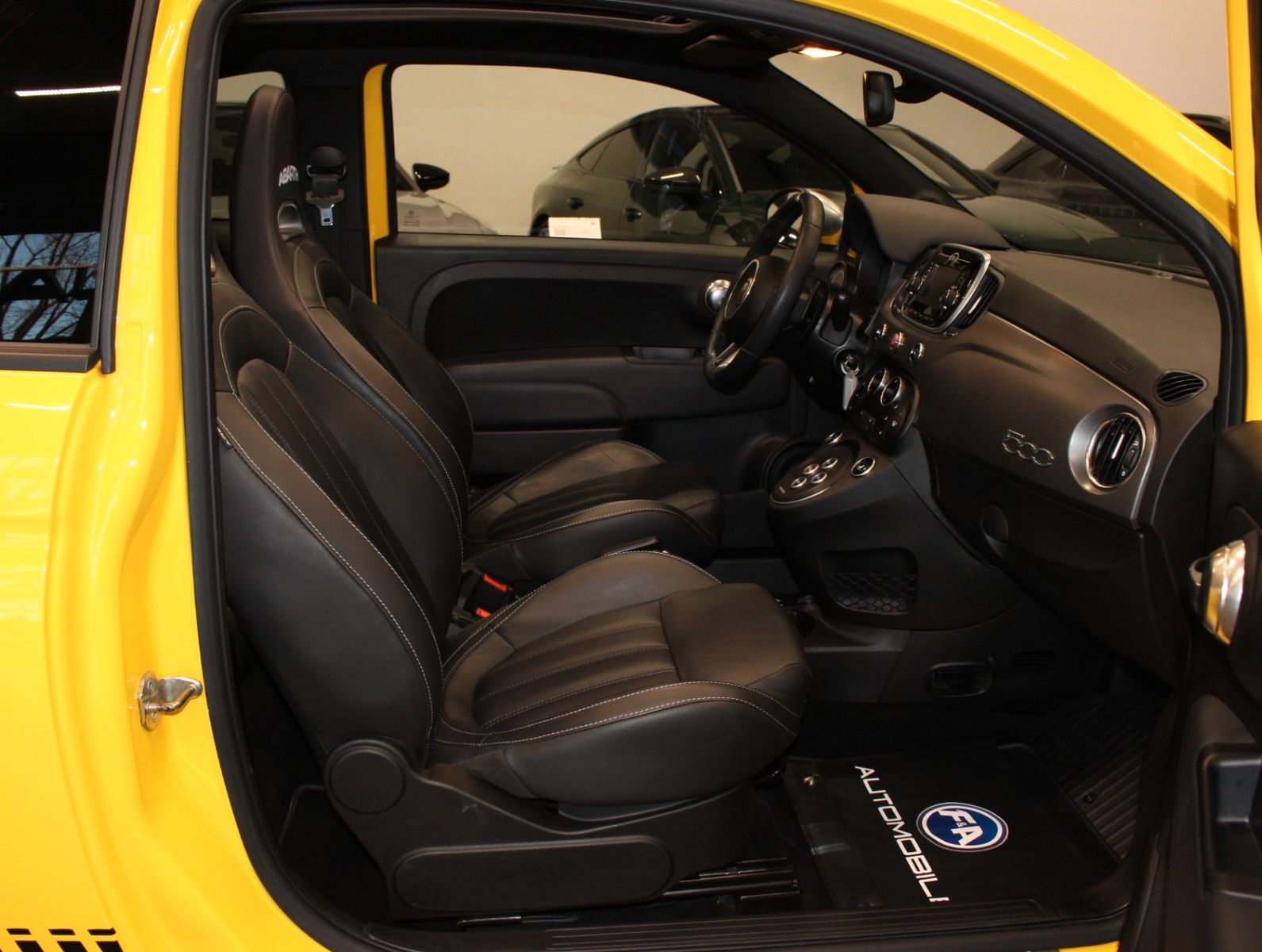 Fahrzeugabbildung Abarth 500 Cabrio 595 C Turismo 2.Hand+Navi+PDC+DAB