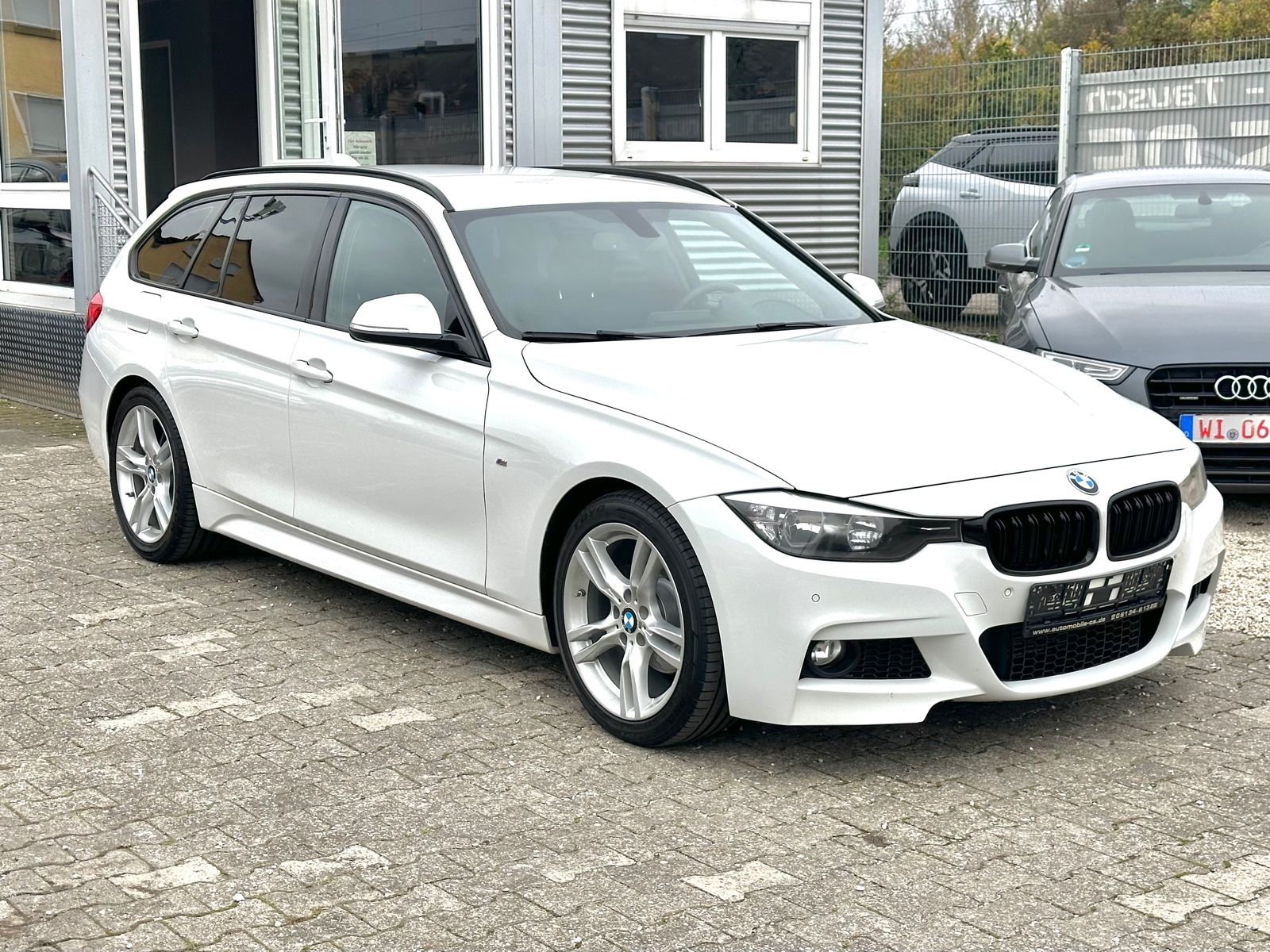 Fahrzeugabbildung BMW 318 d TOURING M SPORTPAKET*AUTOMATIK+AHK*